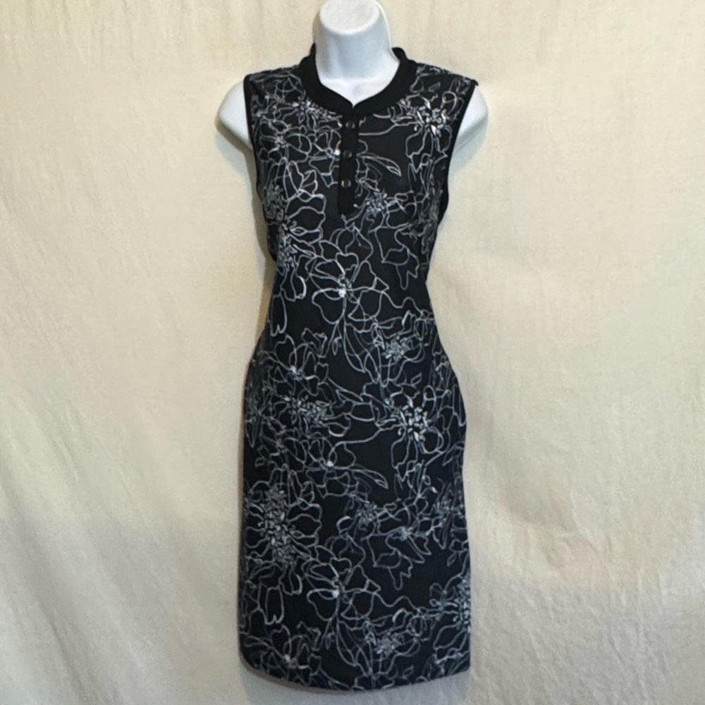 C-33 Tribal Black & White Floral Sleeveless MIDI Dress Size M